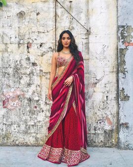 bqXOvVLMZ.js - kiara advani 3